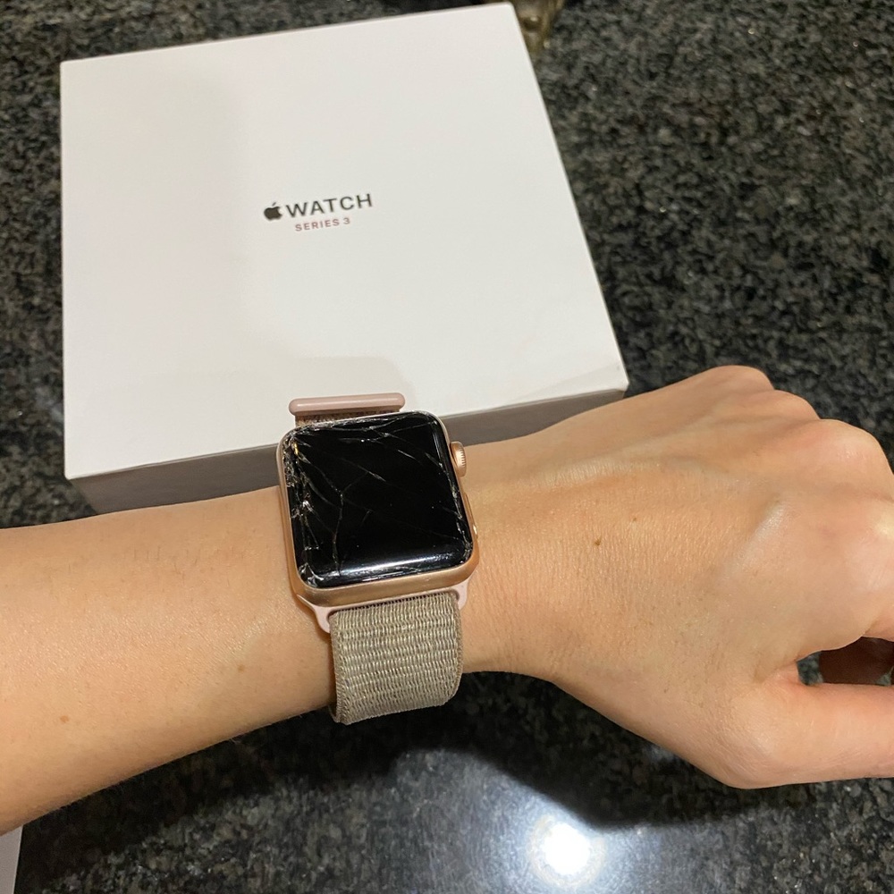 Apple Watch 3 series 42 mm (Cellular+GPS)